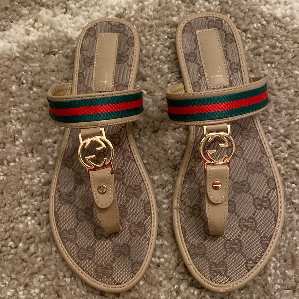 Gucci sandals women’s European size 40;US size 8